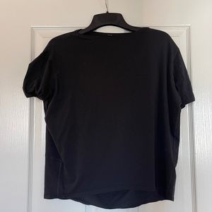 Lululemon Tee